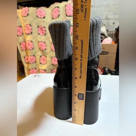 Womens Retro Boots Size 7.5 Y2K Side zip Faux Leather Chunky Heels - Picture 5 of 9